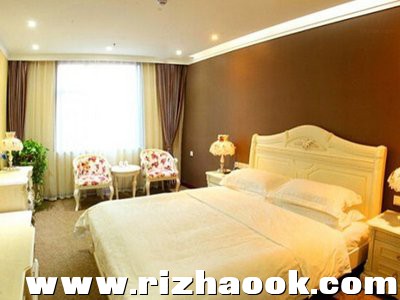 F2BAH7_400x300_00.jpg